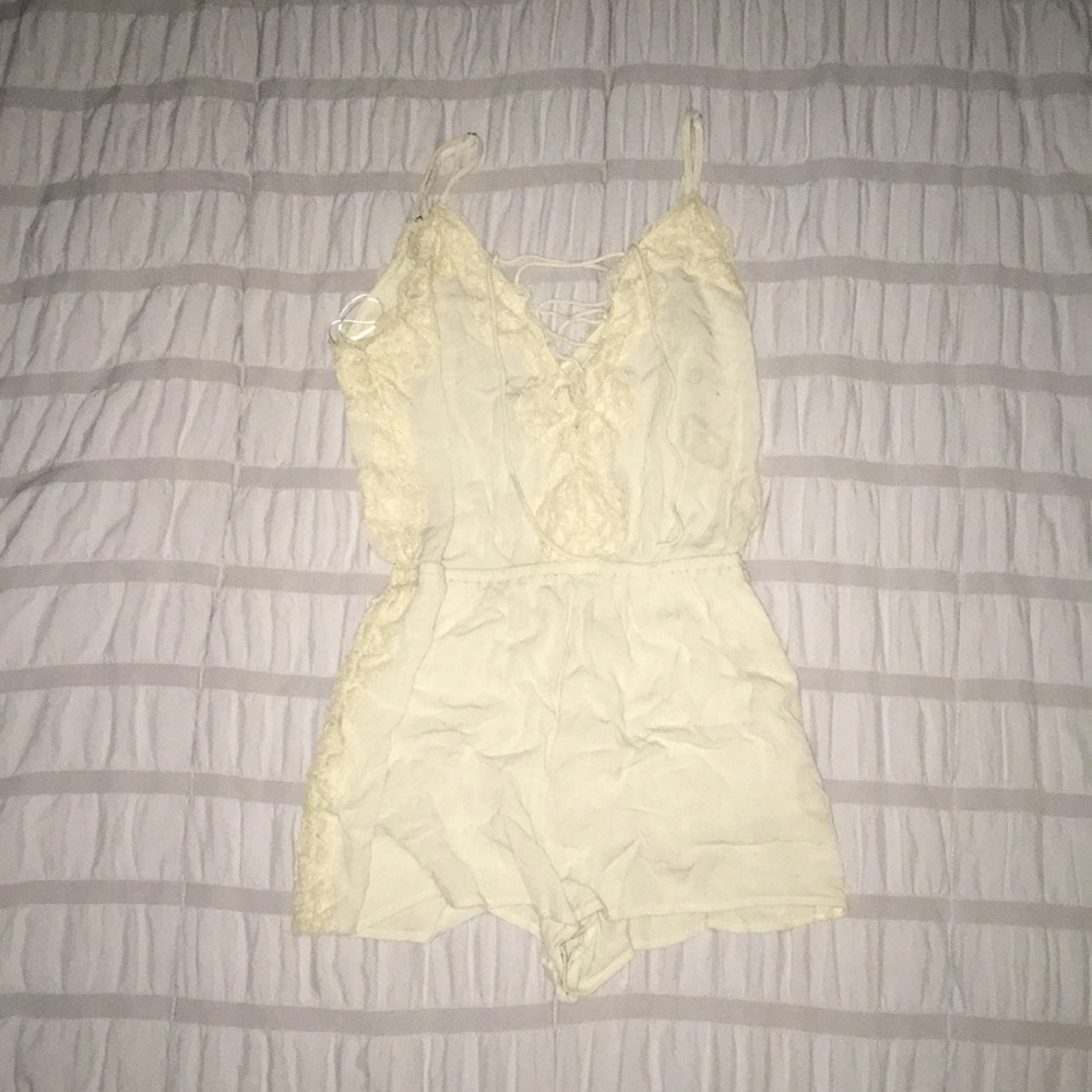 Yellow Romper | Kendall & Kylie.